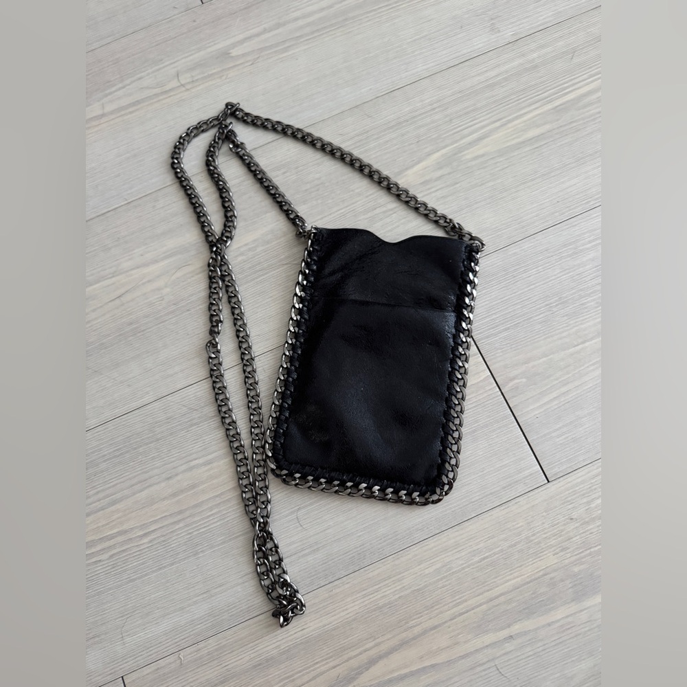 No brand  phone crossbody has Stella McCartney vibes